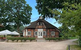 Idyllischer Erholungsurlaub im Historischen Bauernhaus auf der Prinzeninsel Plön